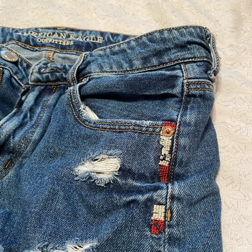 AMERICAN EAGLE size 8 jean shorts